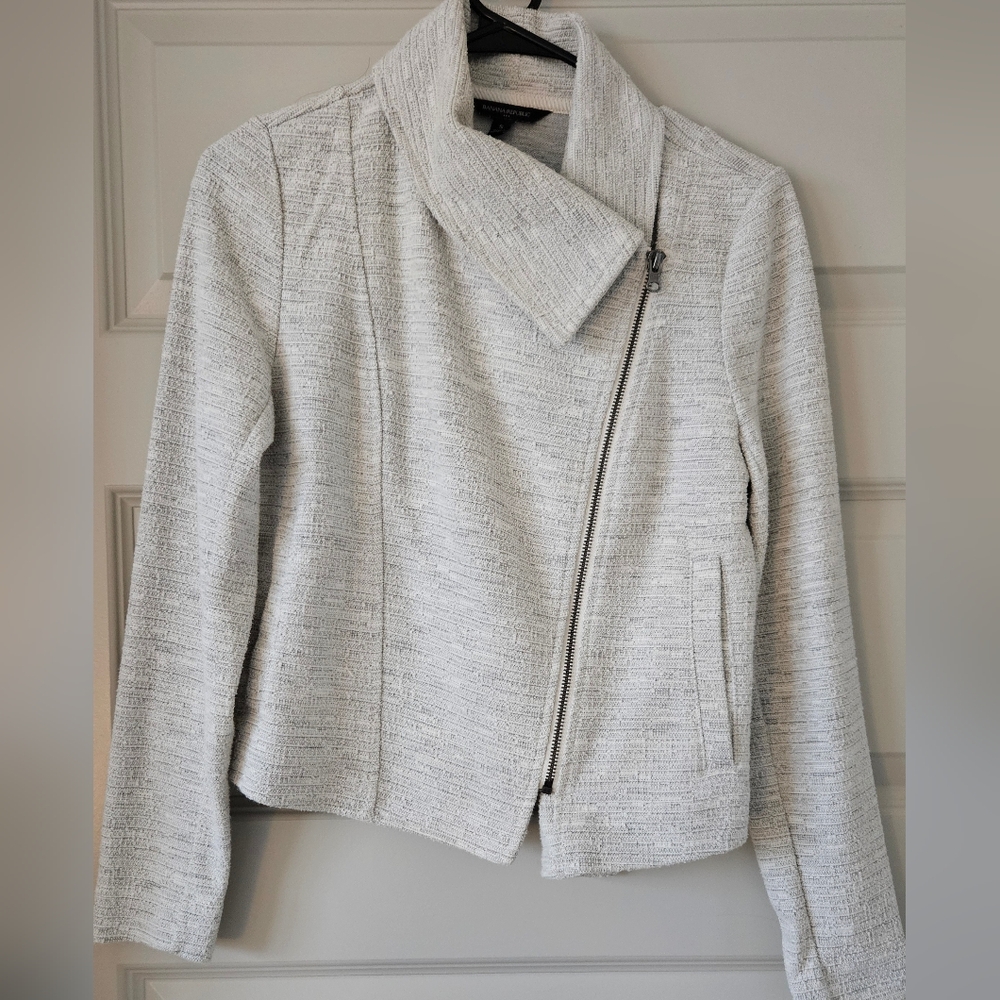 Banana Republic SMALL moto jacket. Looks like tweed. Greyish/whitish color.